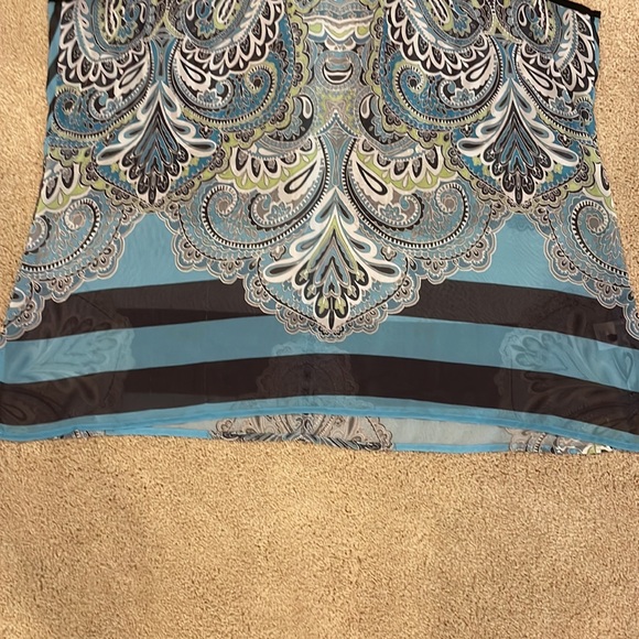 a.n.a. A New Approach tank/blouse blue, black - Picture 4 of 7